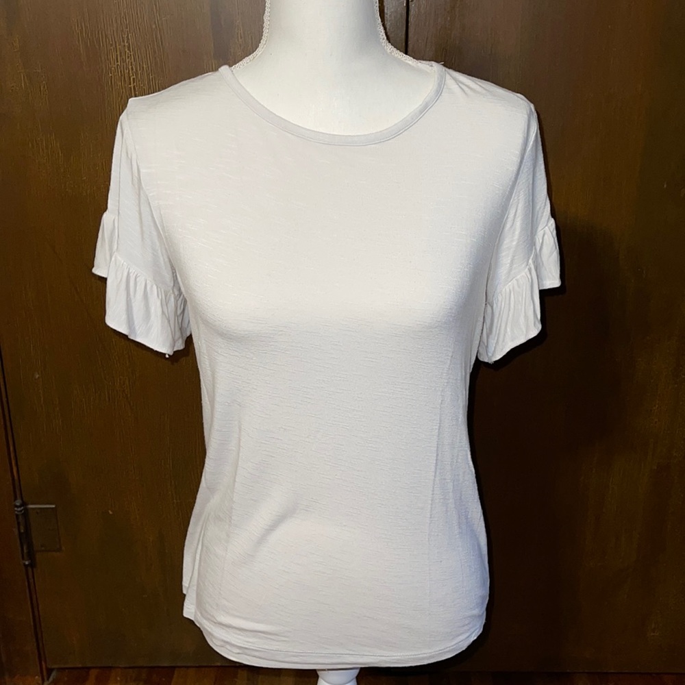 Women’s Loft Ruffled Sleeve Top - Barely Worn!